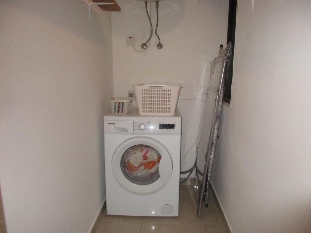 Daffodil Apartment セント・ポールズ・ベイ エクステリア 写真